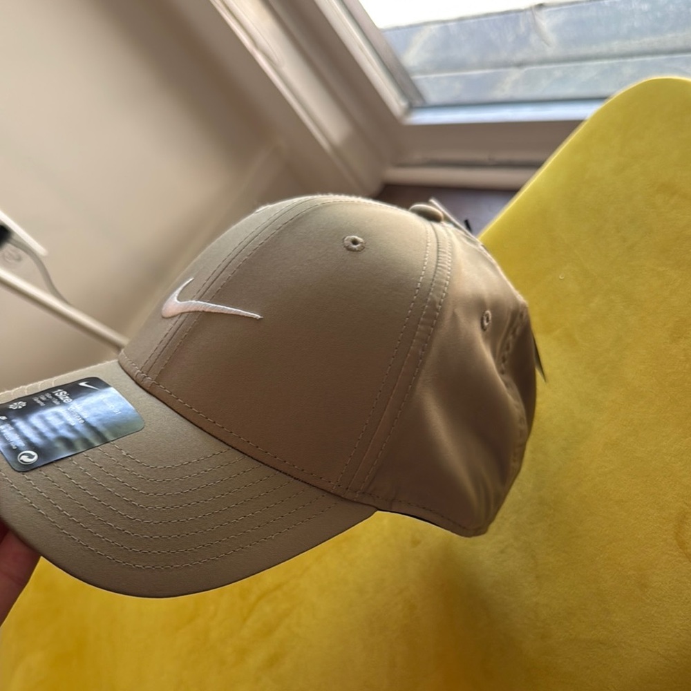 Nike Tan Cap - Picture 5 of 7